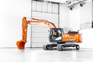 Inchiriere echipamente de constructii - HITACHI ZX210